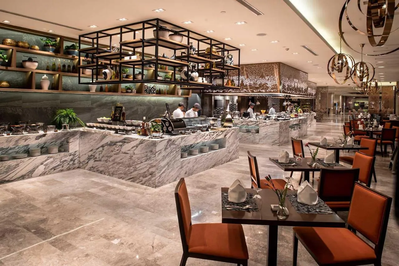 Pullman Yangon Centrepoint Hotel