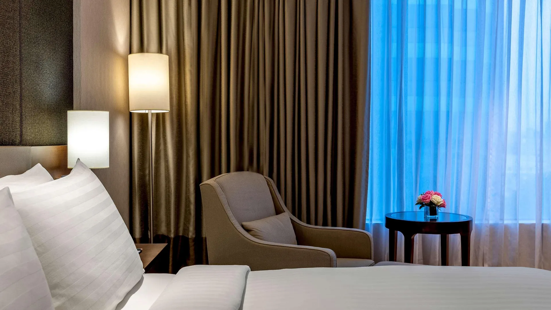 Pullman Yangon Centrepoint Hotel