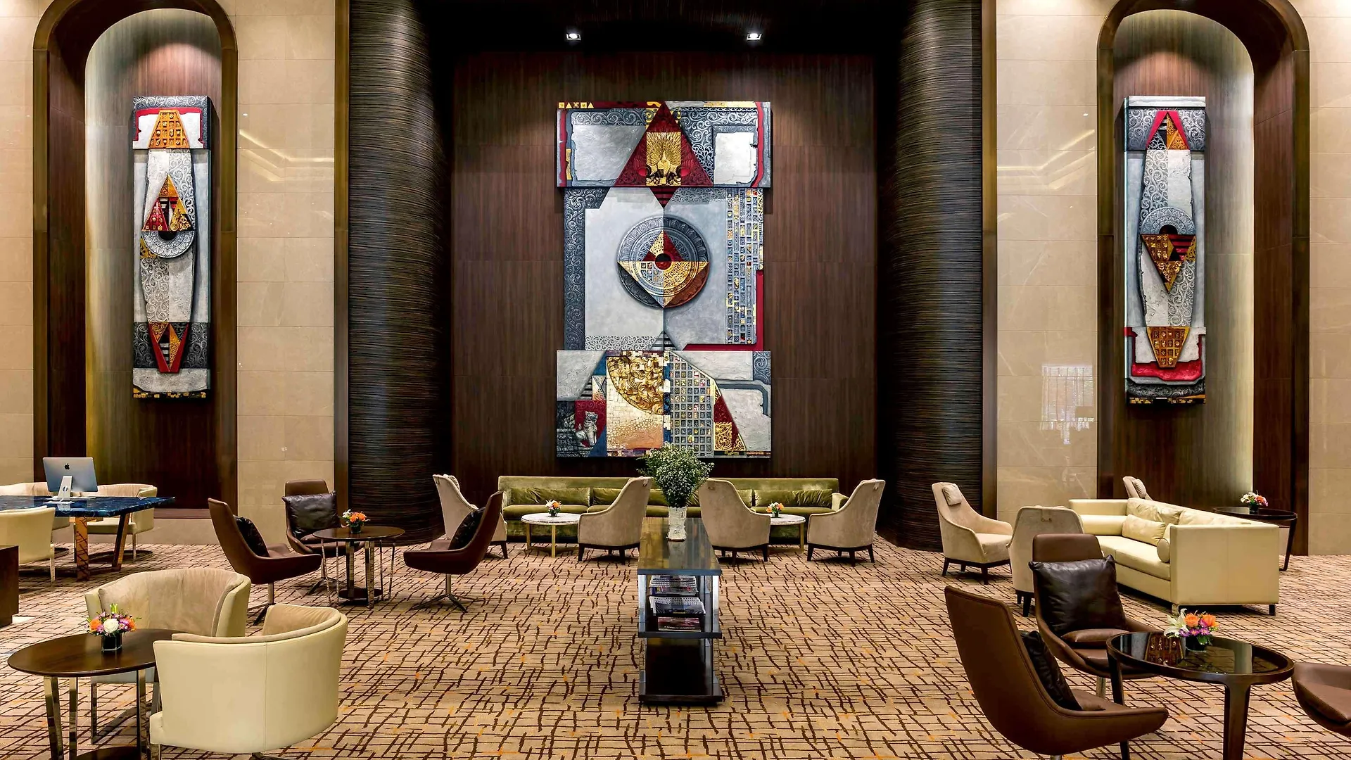 Pullman Yangon Centrepoint Hotel