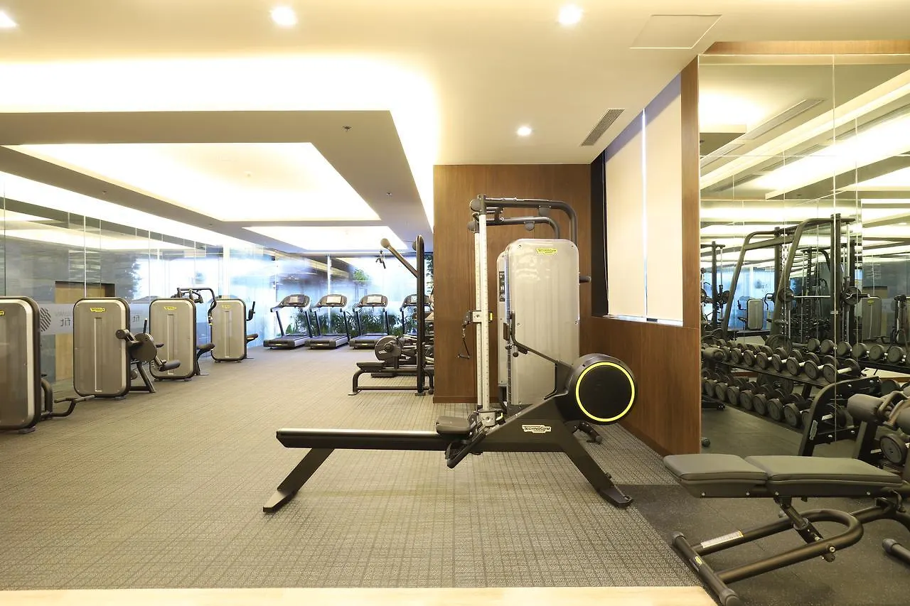 Pullman Yangon Centrepoint Hotel
