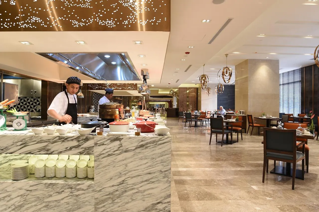 Pullman Yangon Centrepoint Hotel