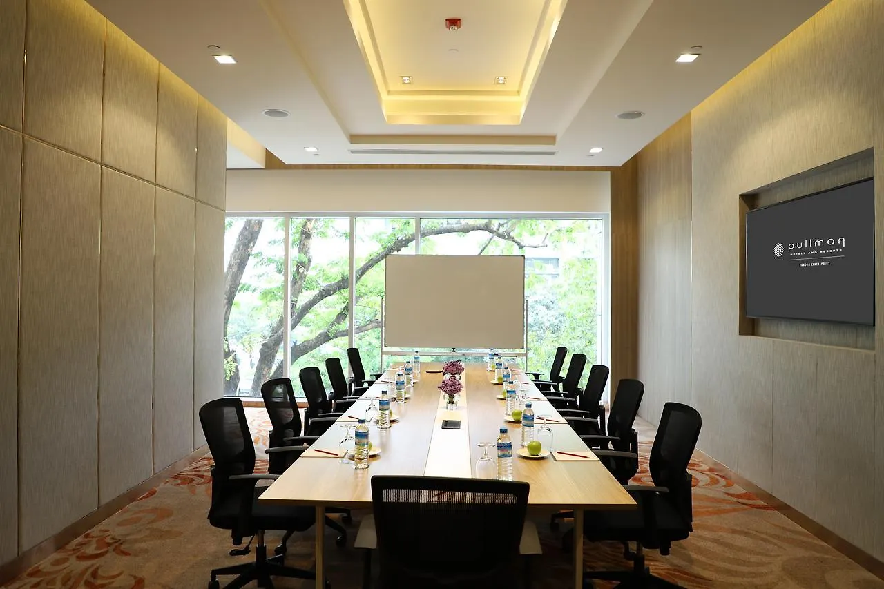 Pullman Yangon Centrepoint Hotel