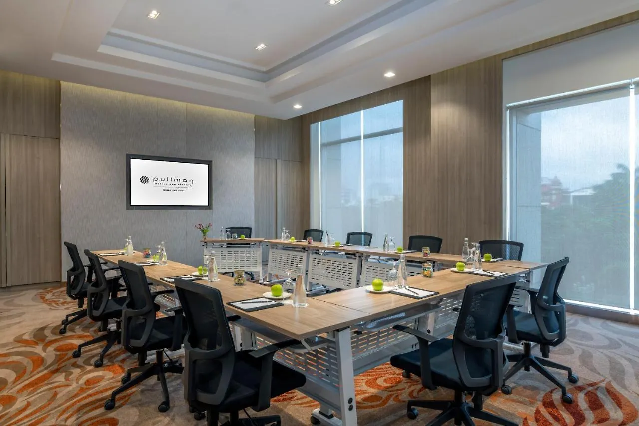 Pullman Yangon Centrepoint Hotel